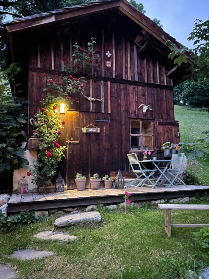 Le Pika Bed & Breakfast Отелюс Екстериор снимка