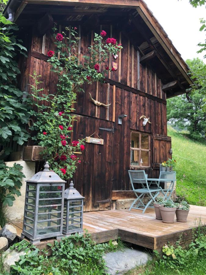 Le Pika Bed & Breakfast Отелюс Екстериор снимка