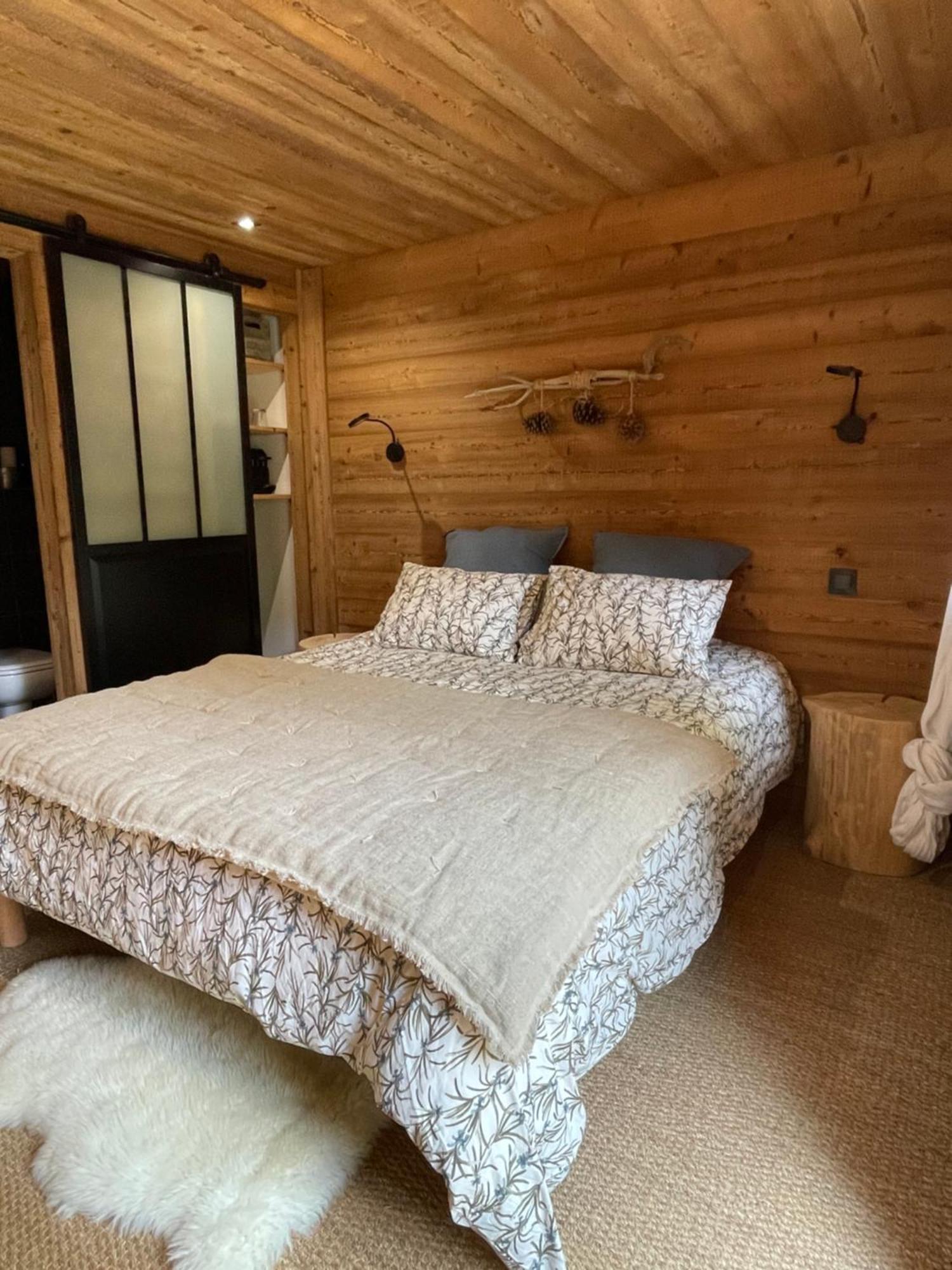 Le Pika Bed & Breakfast Отелюс Екстериор снимка