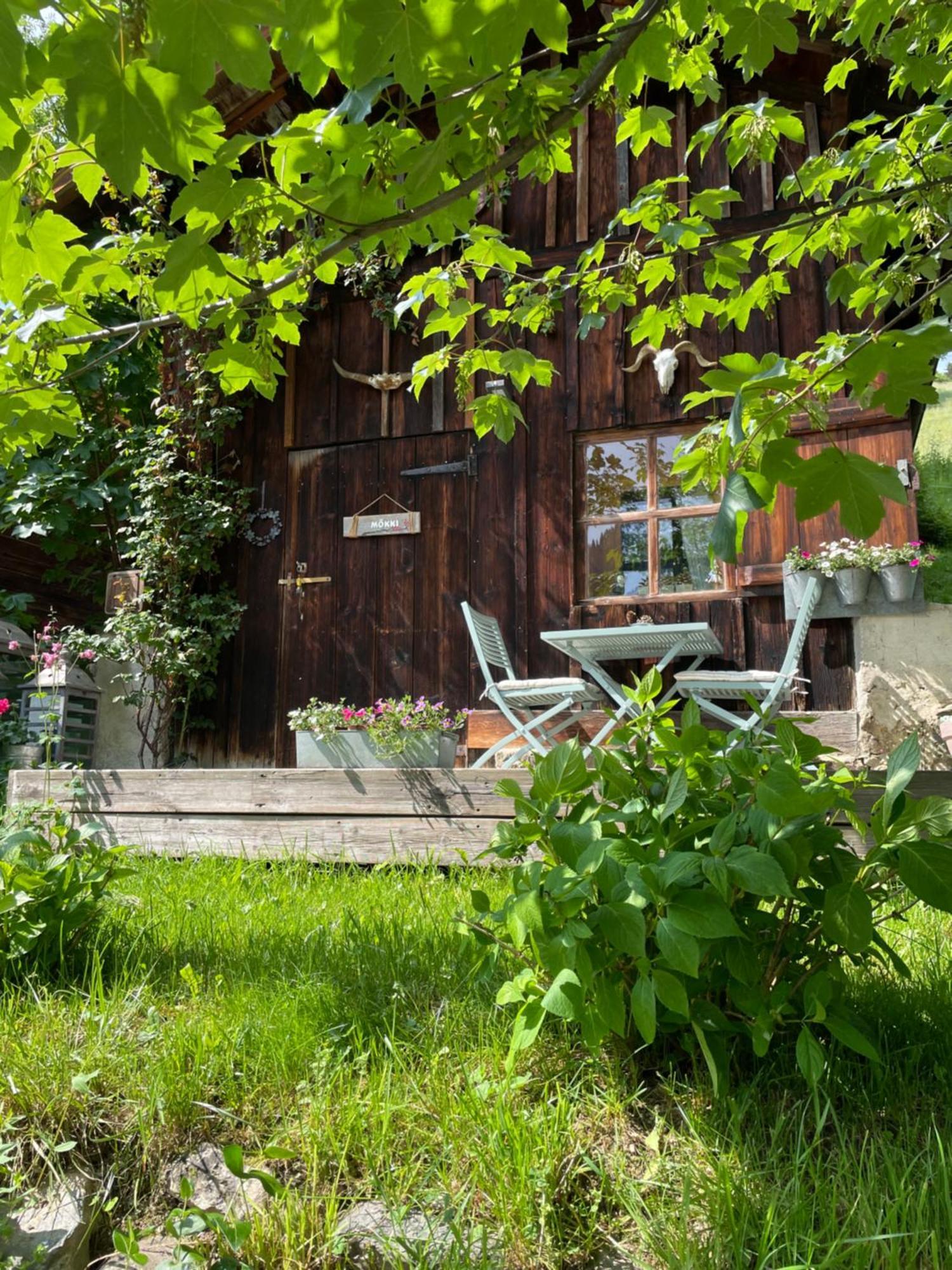 Le Pika Bed & Breakfast Отелюс Екстериор снимка